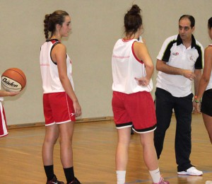 ENTRENAMIENTO SELECCION BIZKAIA JUNIOR FEMENINA LEICEA