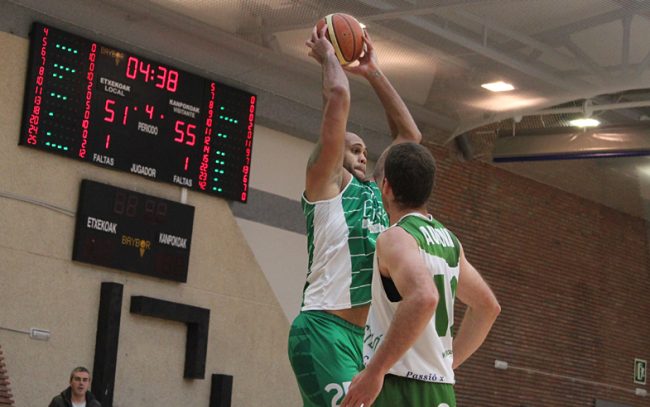 kyle-castello kyle zornotza plata castello