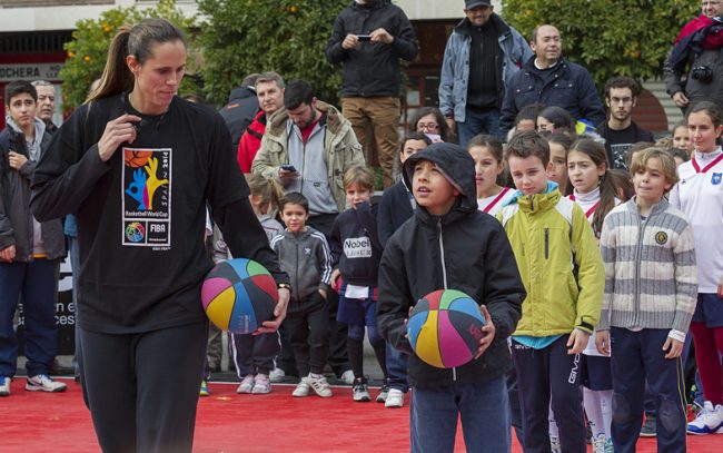 amaya valdemoro road show