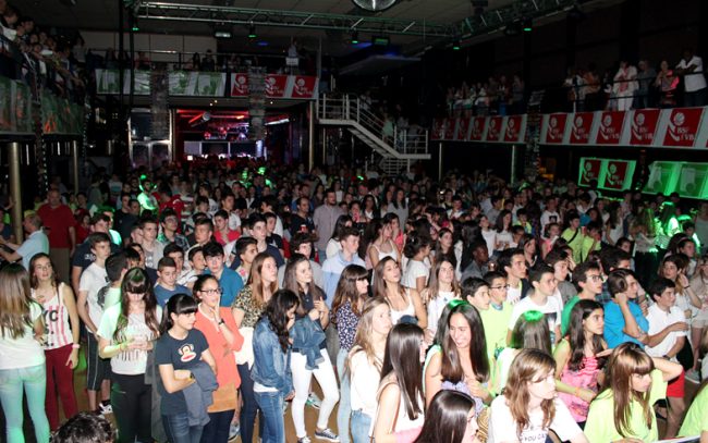 FIESTA-FEVER-DISCOTECA ENTREGA TROFEOS, FEVER,FIESTA, COPAS, GALA,BALONCESTO BIZKAINO