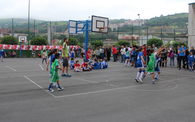 FIESTA-PANO2 III FIESTA DEL BALONCESTO BIZKAINO, MINI, LA SALLE