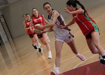 FF CAD FEM: Irlandesas y Txorierri BSK se lo trabajan para acceder a la final