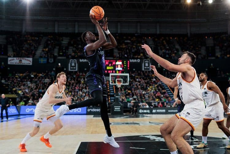 ELITE: Gran triunfo de Surne Bilbao en Miribilla