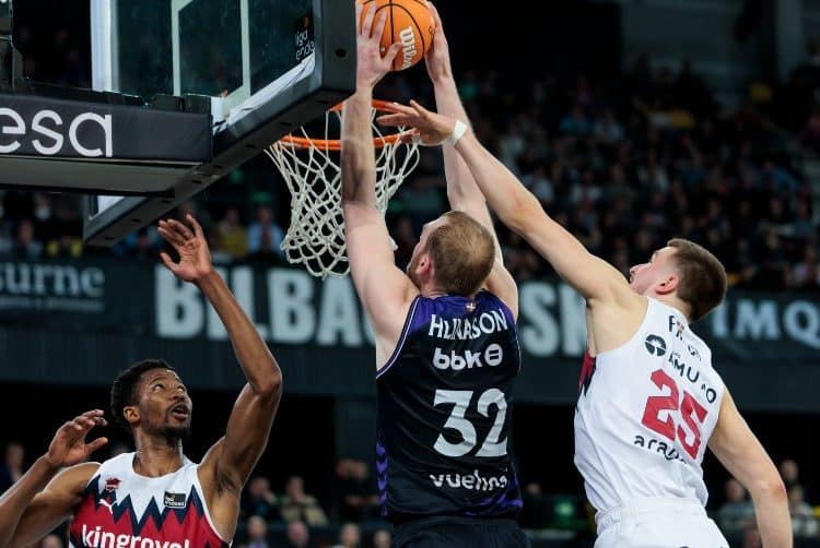 ELITE: Surne Bilbao derbian erori da, garaipen guztiak Tercera FEB mailan eta Ibaizabalek agur esan dio bere bolada txarrari