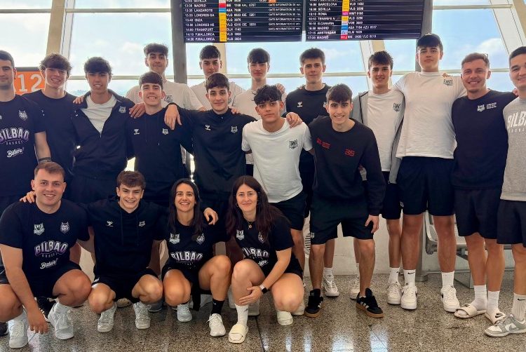 JUNIOR ESPAINIAKO TXAPELKETA: Garaipen bikoitza talde bizkaitarrentzat inaugurazio jardunaldian
